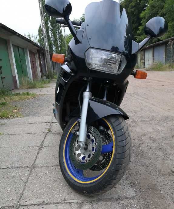 SUZUKI GSX750F prawie oryginał