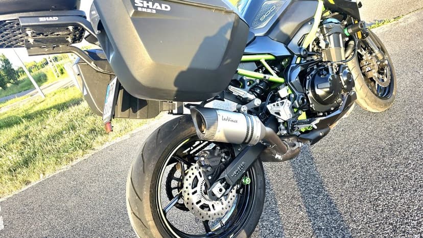 Sprzedam kawasaki Z 900 z 2021r