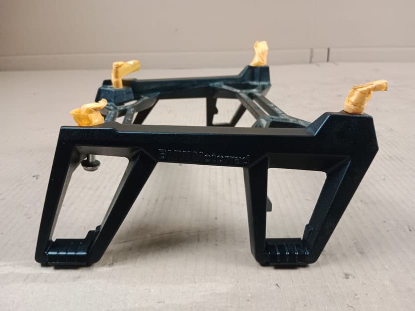 Bmw F900R K83 Bagażnik Mocowanie Kufrów Uchwyt Stelaż Tylny Tył