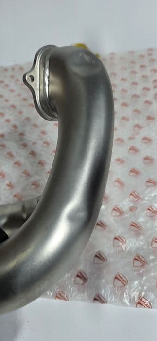 Ducati Monster 1200/821 kolektory wydech kolanko