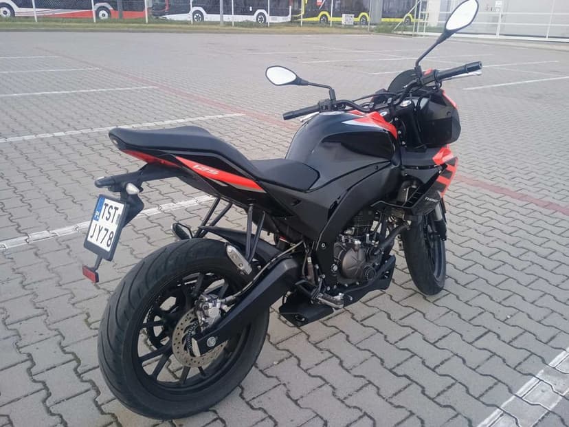 Aprilia Tuono 125 cm3 / 2023r / tylko 4490km / zarejestrowany ważne OC