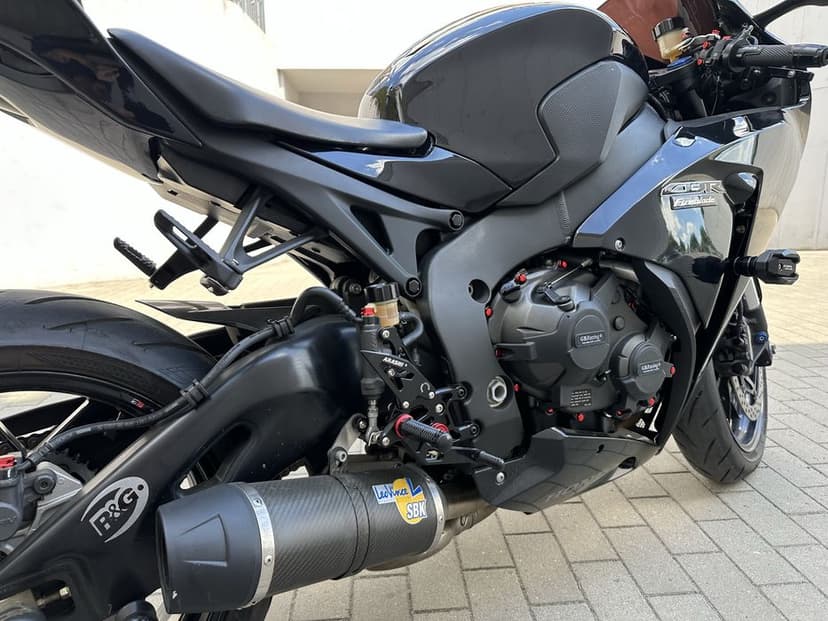 Honda CBR 1000 rr tylko 11 tys przebiegu!!!
