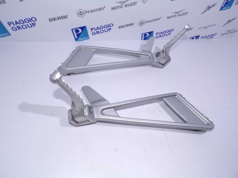 Komplet Set Pasażera Sety Prawy i Lewy Aprilia RS660 Tuono 660 Orygin.