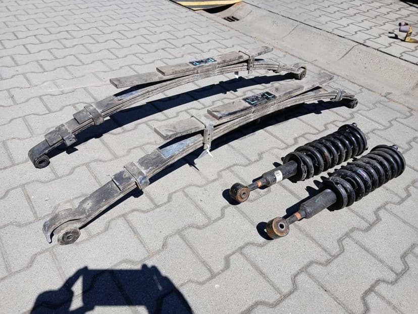 Zawieszenie Toyota Hilux 2025 rok.