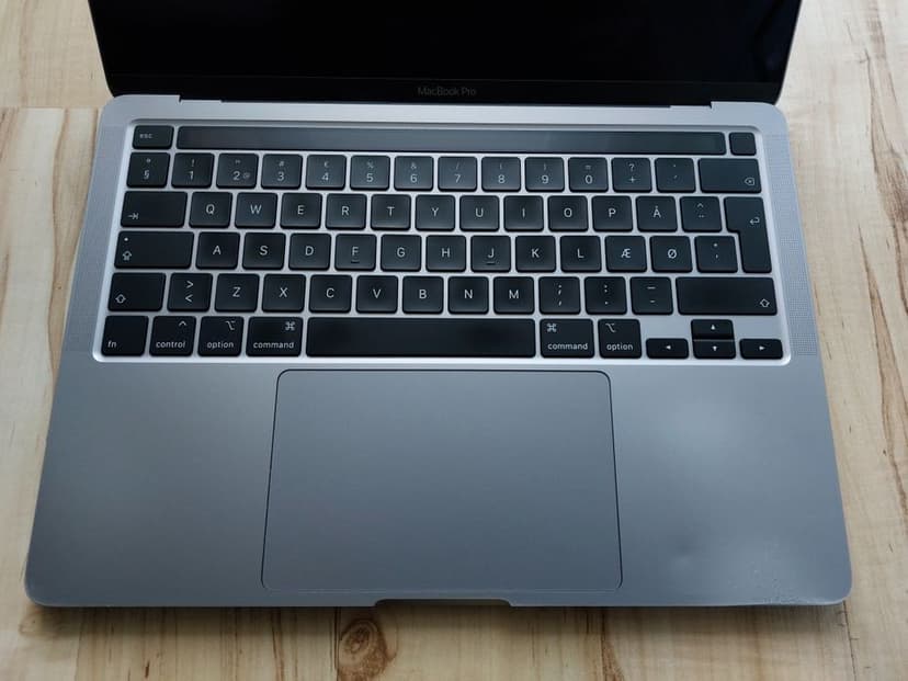 Macbook Pro 13 2020 Uszkodzony - Nie włącza się
