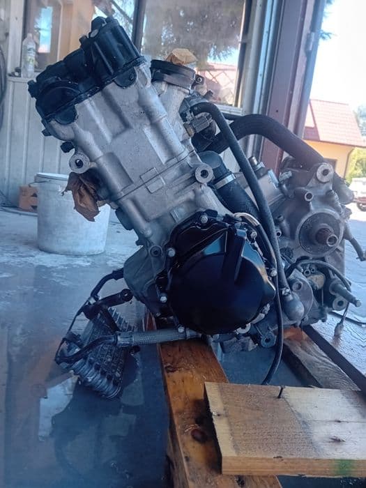 Suzuki gsxr 1000 k6 kompletny silnik