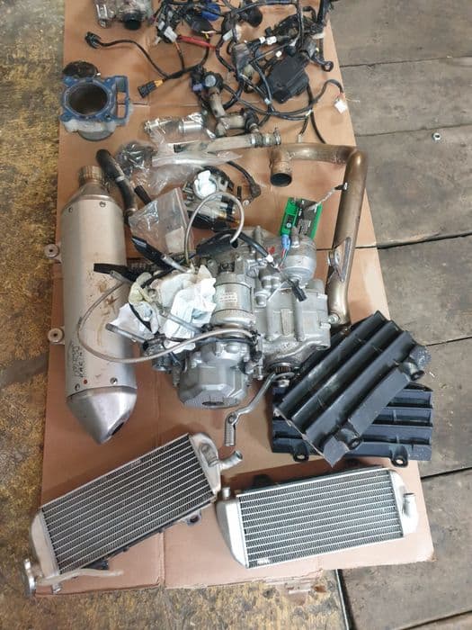 Czesci silnik elektryka ktm exc250f elektryka silnich tlumik chłodnice