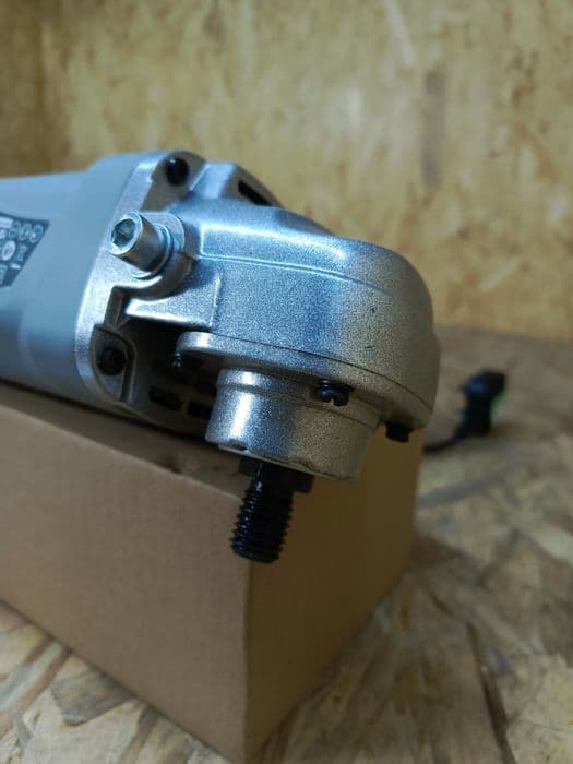 Polerka titan 1100w . powystawowa