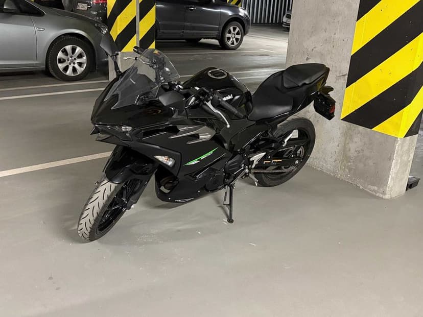 KAWASAKI NINJA 500 SE 2025r kat. A2 Przebieg 747km!!!
