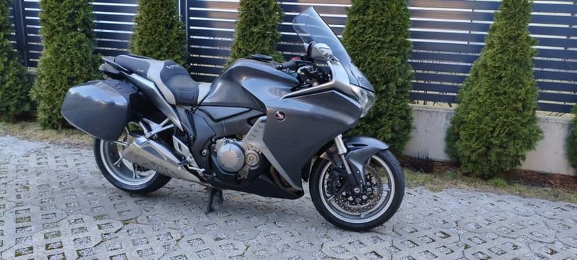 Honda VFR1200F 173KM Sprzedam
