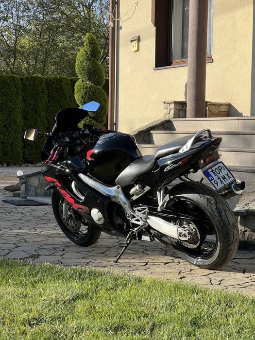 Sprzedam Honda CBR 600 F