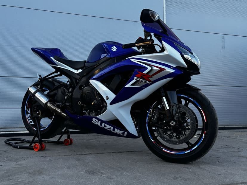 Suzuki gsxr 750 K8
