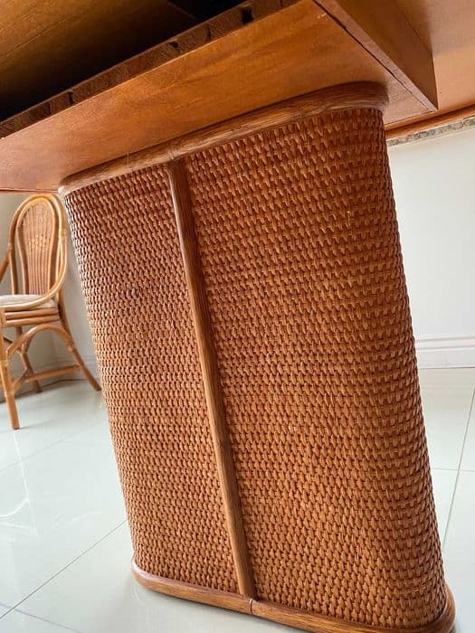 Unikatowy zestaw pięknych, klasycznych mebli ratanowych