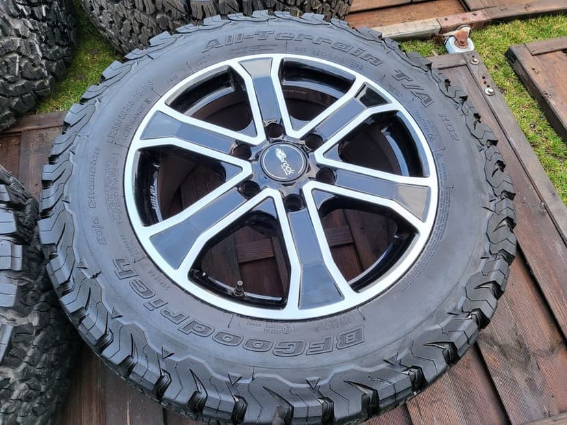 Koła 18" Aluminiowe Toyota land cruiser Ford Nissan 6x139,7 265/60/18