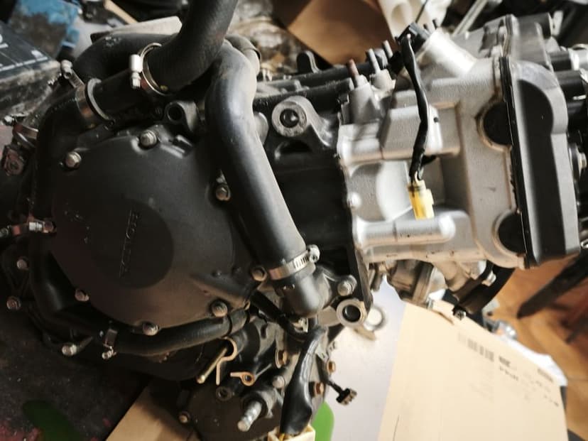 Honda CBR 1000rr Cbr1000rr CBR1000 rr Sc57 Silnik motor słupek