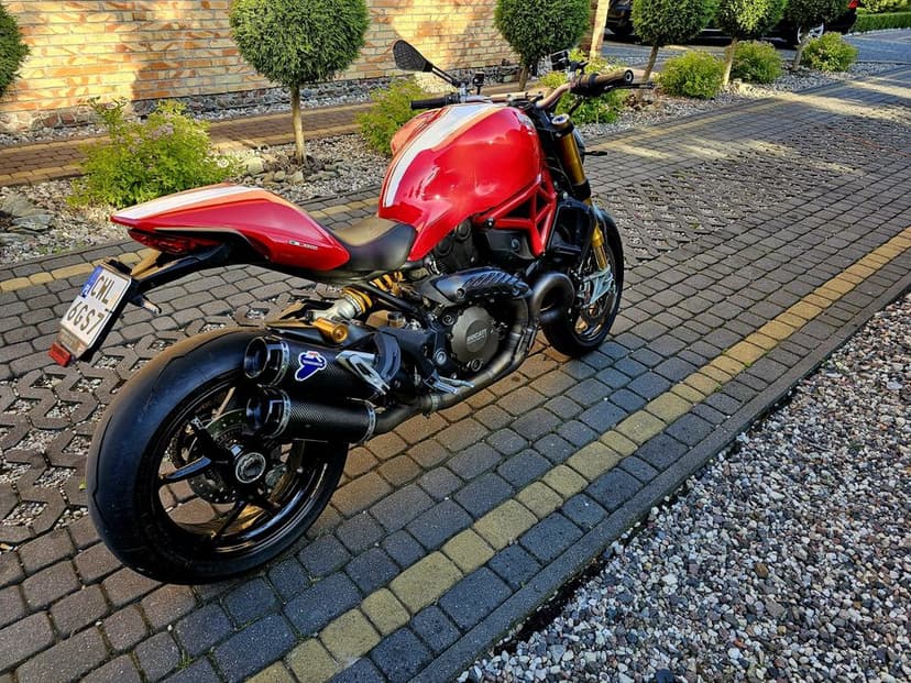 Ducati Monster 1200 S. Tylko 9600 przebiegu .  Sprowadzony z Szwajcari