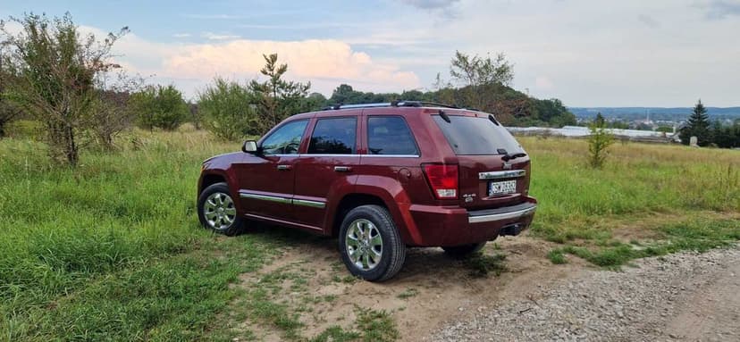 Jeep Grand Cherokee Overland 5.7 hemi GAZ