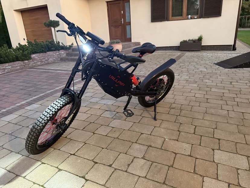 Cross rower elektryczny Villain od cyklonebike