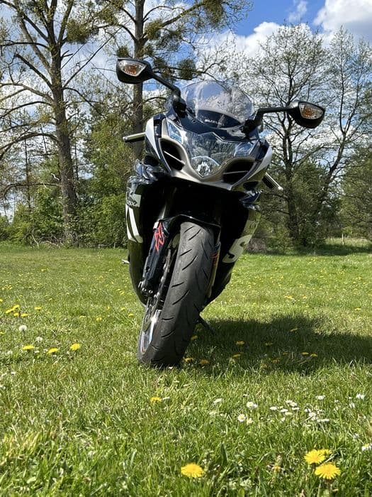 Suzuki gsxr 1000 piekna bezwypadkowy