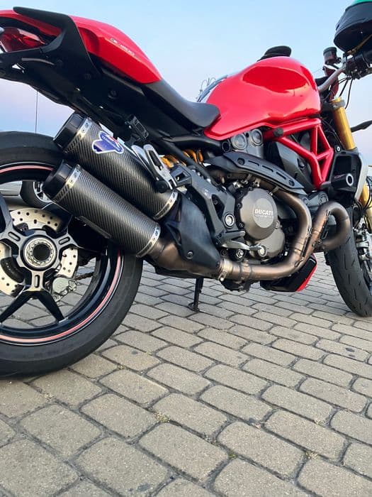 Ducati monster 1200s
