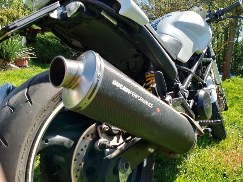 Ducati monster 695 moto 2007