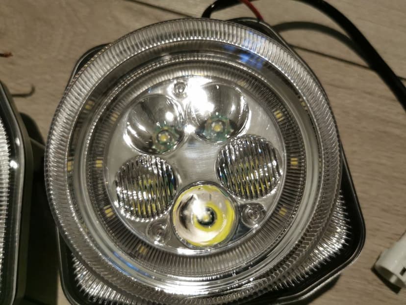 Yamaha grizzly 700 lampa lampy led z ringami reflektor przód