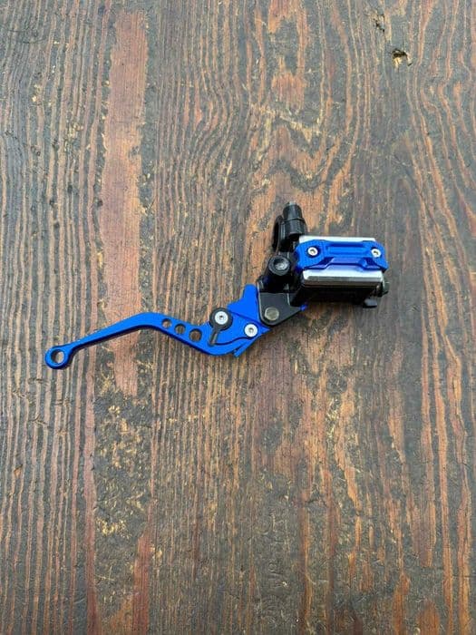 Yamaha YFZ YFM YFS 200 / 450 / 660 / 700 pompa hamulca przod
