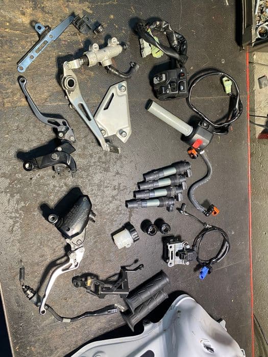 Części Kawasaki Z900 koła bak lagi półka