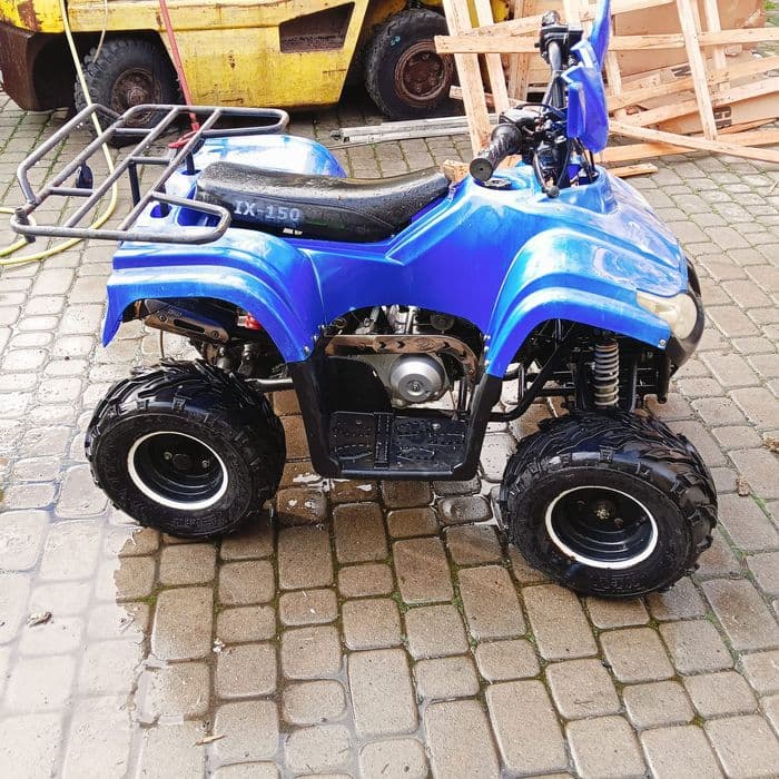 Sprzedam quada dla dziecka równo 100 latka 150 cm3