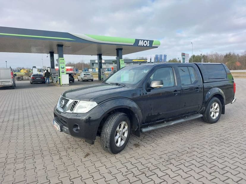 Navara D40 2015  przebieg 330000 Fak VAT23%