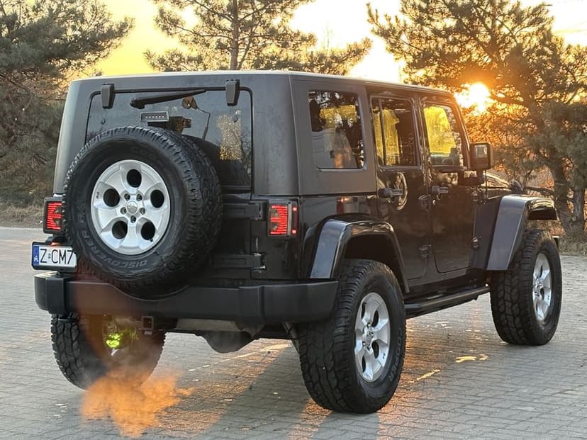 Jeep Wrangler Sahara JK 3.8 V6 UNLIMITED lift 2,5” koła 35”