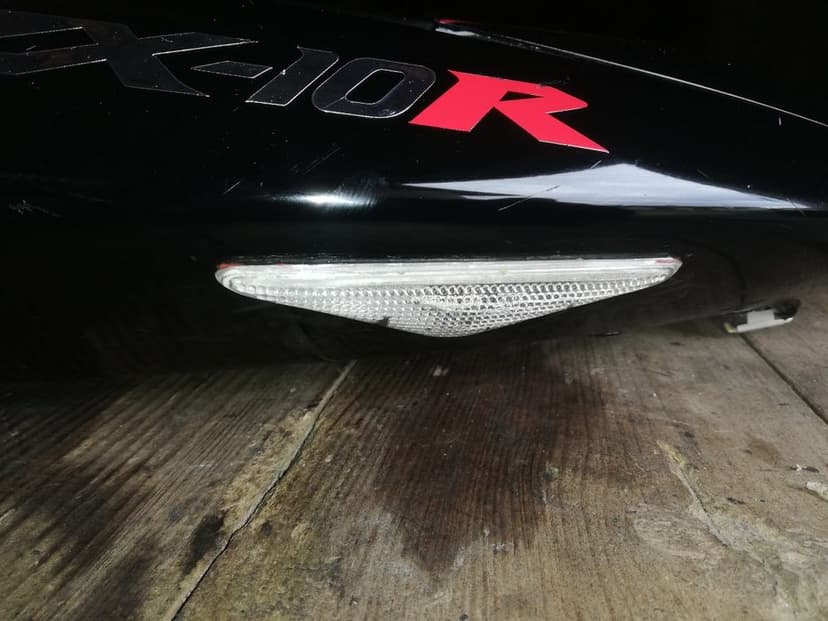 Kawasaki zx10 r 04-05 ogon zadupek