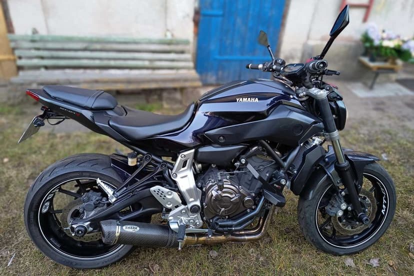 Motocykl Yamaha MT-07
