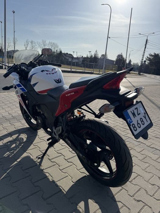Honda CBR 125 r.