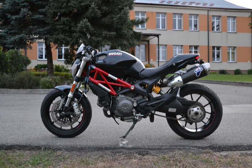 Ducati Monster 796 ABS A2