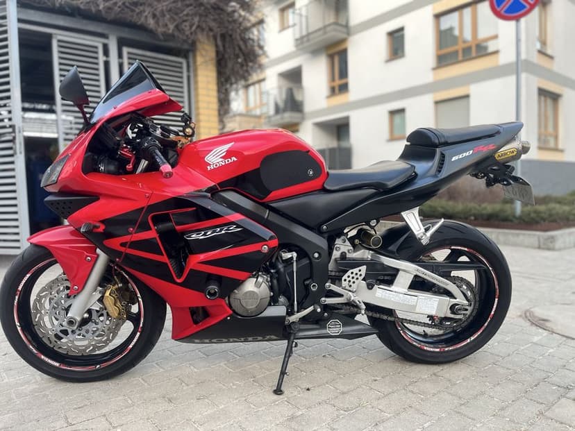 Honda cbr600rr pc37