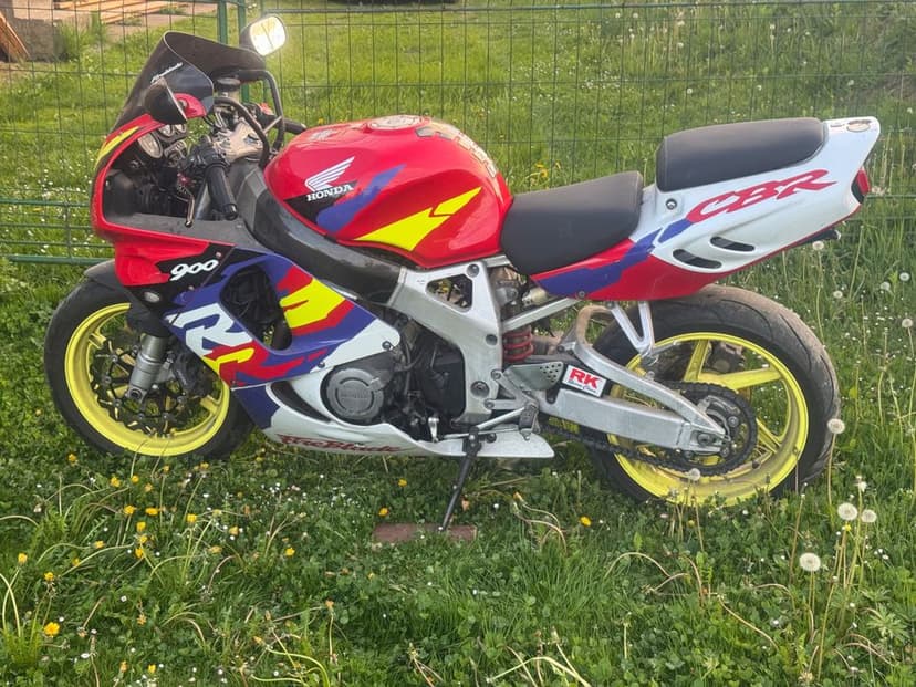 Motocykl Honda cbr 900 fireblade