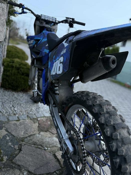 Motocykl YAMAHA YZ 125