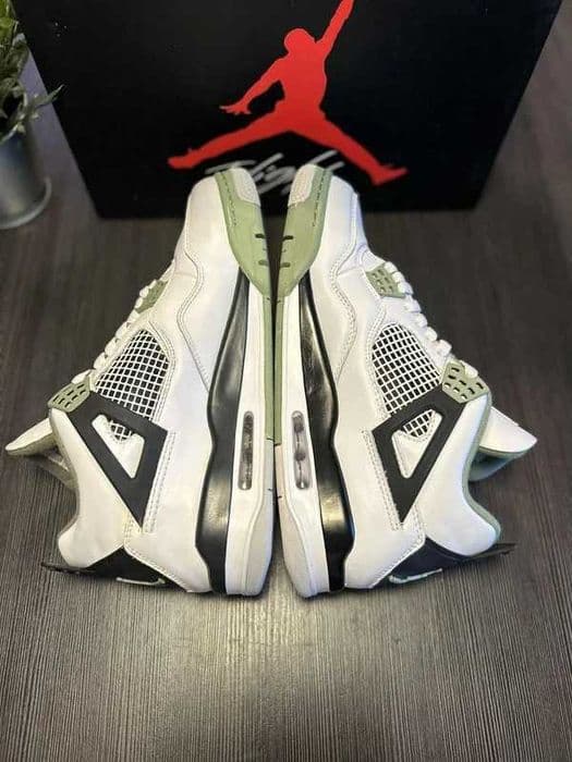 Buty sportowe Jordan_4_Retro_Seafoam R.41