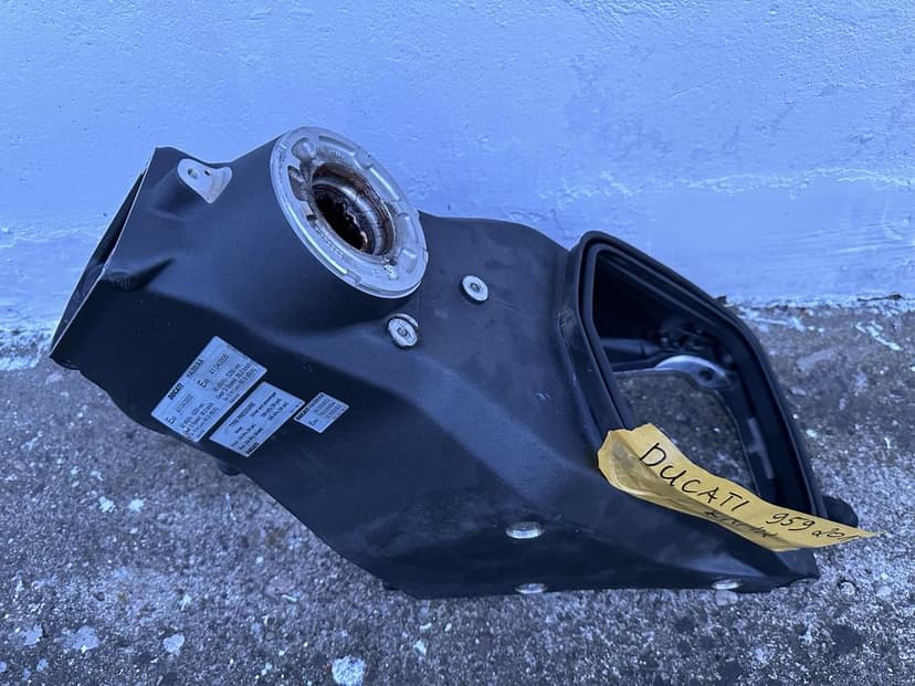 Ducati Panigale 959 Rama Prosta V2