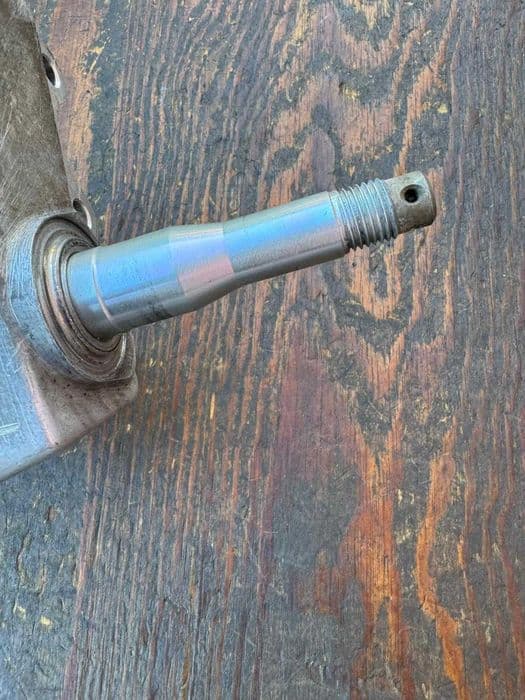 lewa zwrotnica przod przednia kola wahacza kawasaki KFX 700 r 04-11