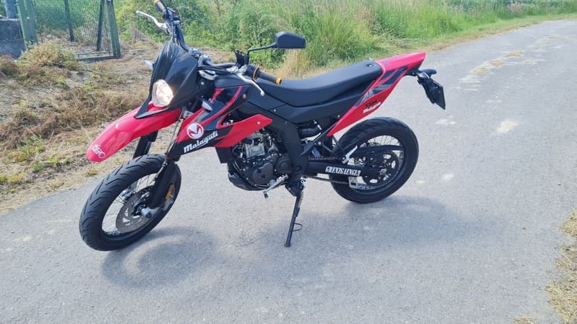 Supermoto Malaguti XSM 125cc Kat. B 14.96KM 11kW suzuki aprilia ktm