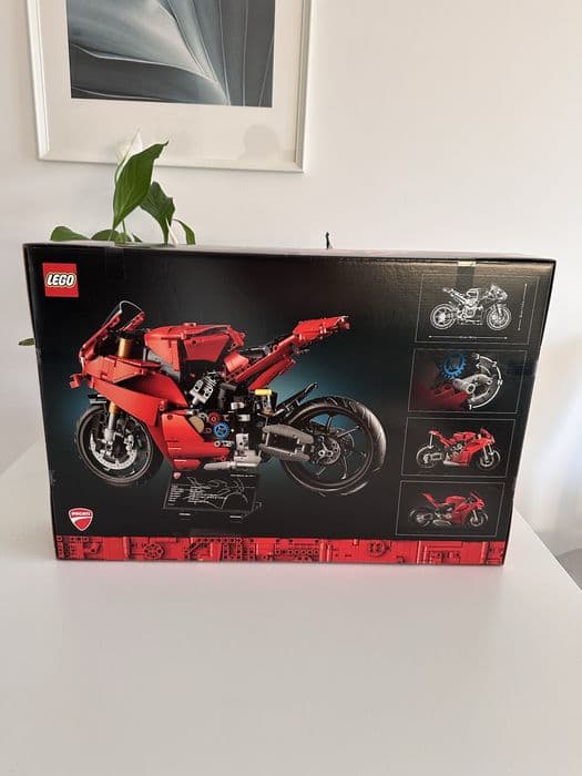 LEGO Technic 42202 - Motocykl Ducati Panigale V4 S - NOWY