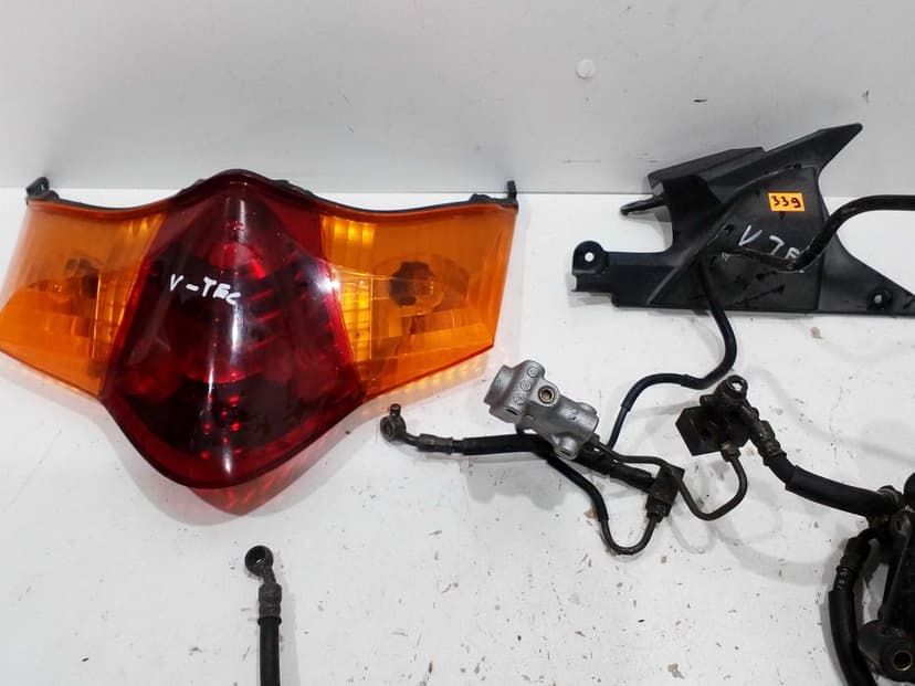 Honda vfr 800 v tec pompa abs zacisk hamulcowy lampa linki gazu części