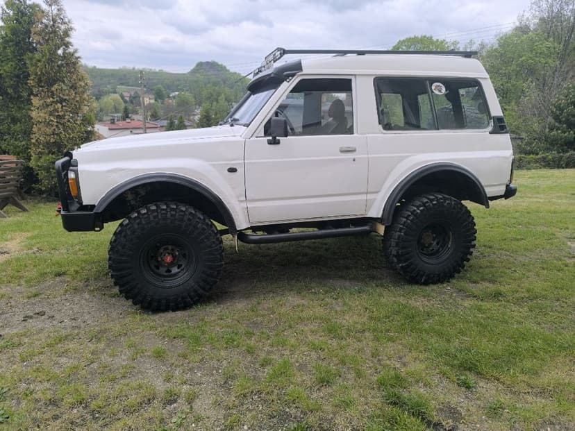 Nissan Patrol y60
