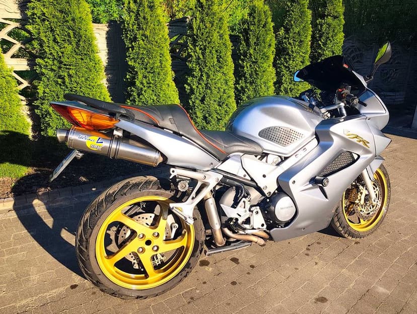 Sprzedam motocykl Honda VFR 800 Vtec