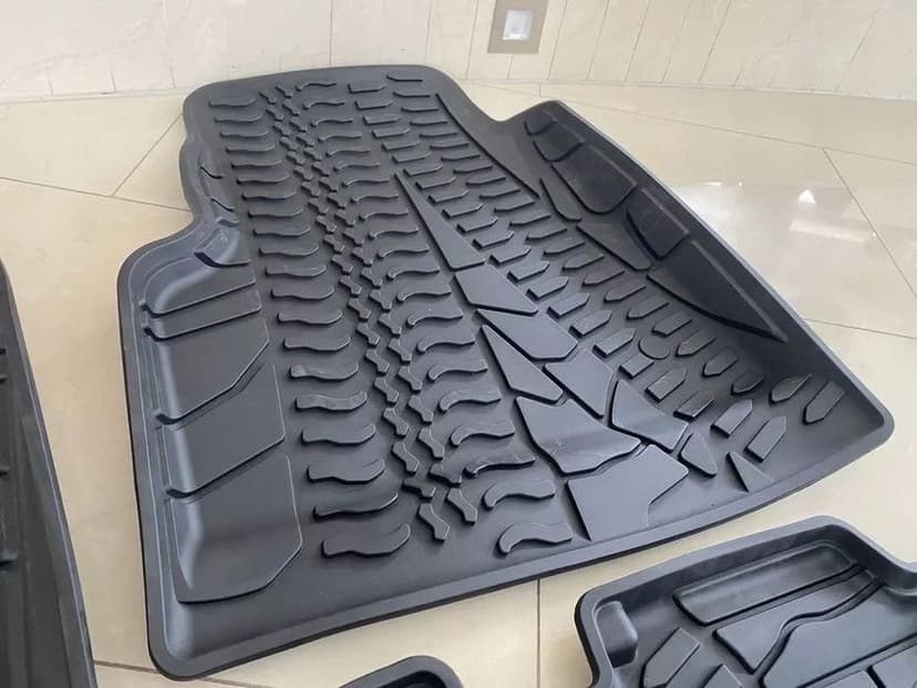 gumowe dywaniki samochodowe jeep wrangler tj 97-06, 4 drzwi