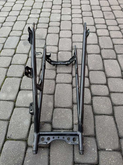 Suzuki LTZ 400 stelaz tyl subframe zadupek OEM 2003-2008