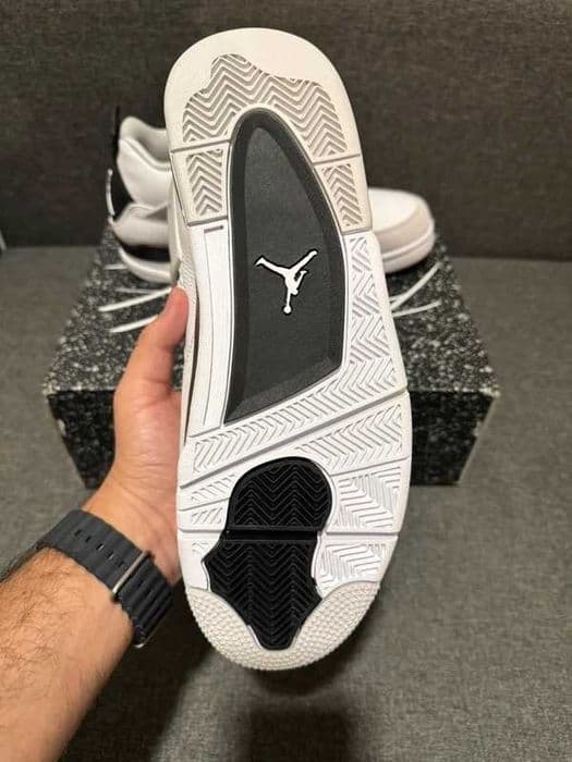 Buty sportowe Jordan_4_Retro_Military_black R.39