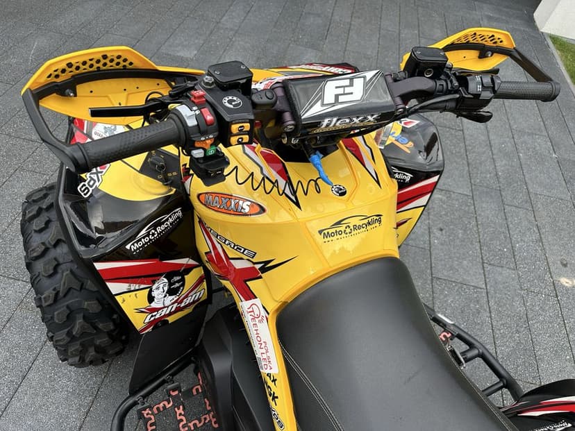 BRP Can Am Renegade 1000, wyciągarka, 4x4